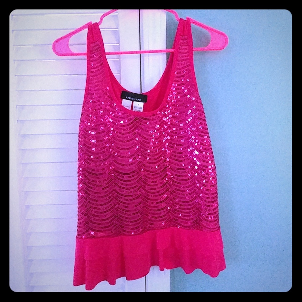 Sleeveless top